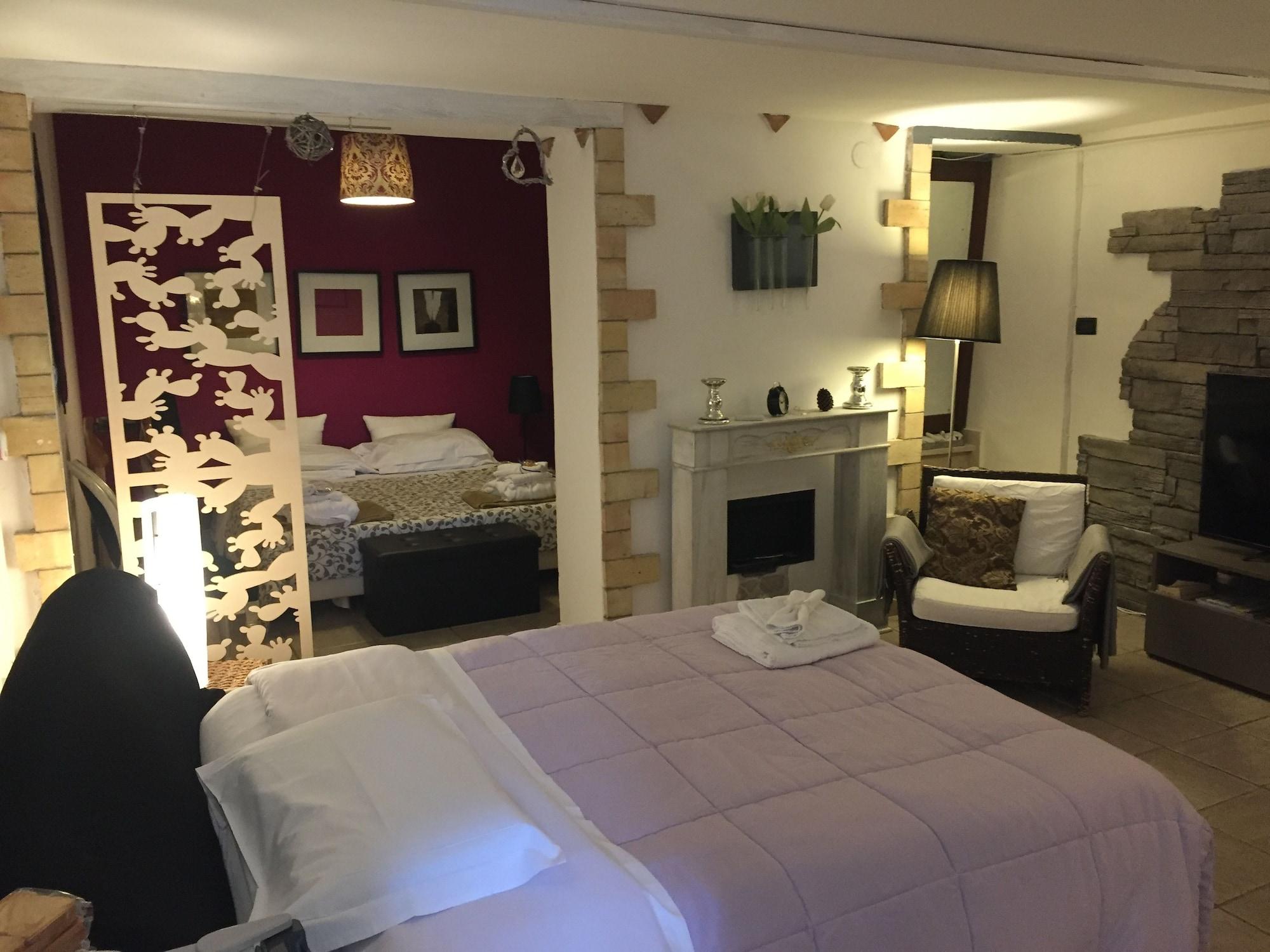 Casa Tipica Siciliana Patronale Home Bedandbreakfast Tremetrisoprailcielo Camere Con Vista, Colazione Interna In Terrazzo Panoramico 卡尔塔吉罗 外观 照片