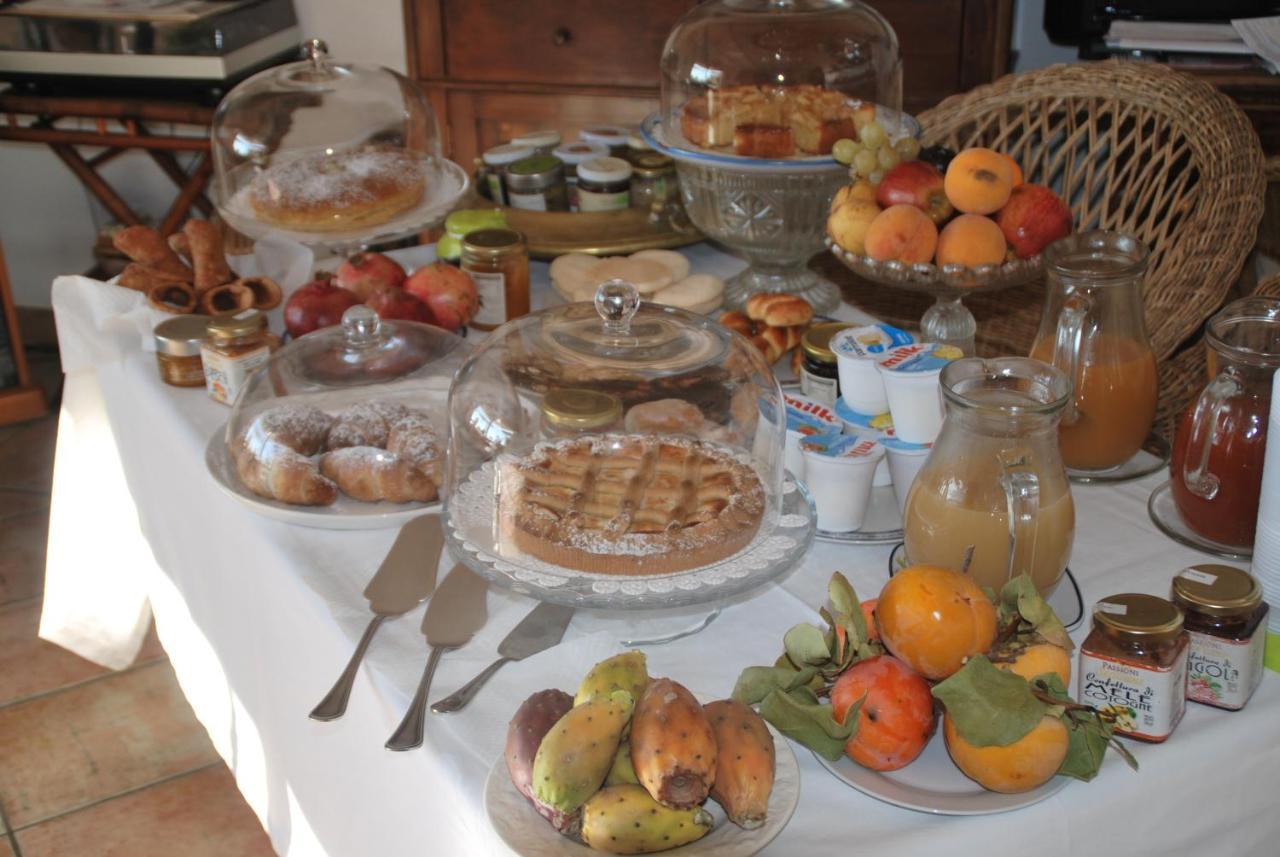 Casa Tipica Siciliana Patronale Home Bedandbreakfast Tremetrisoprailcielo Camere Con Vista, Colazione Interna In Terrazzo Panoramico 卡尔塔吉罗 外观 照片