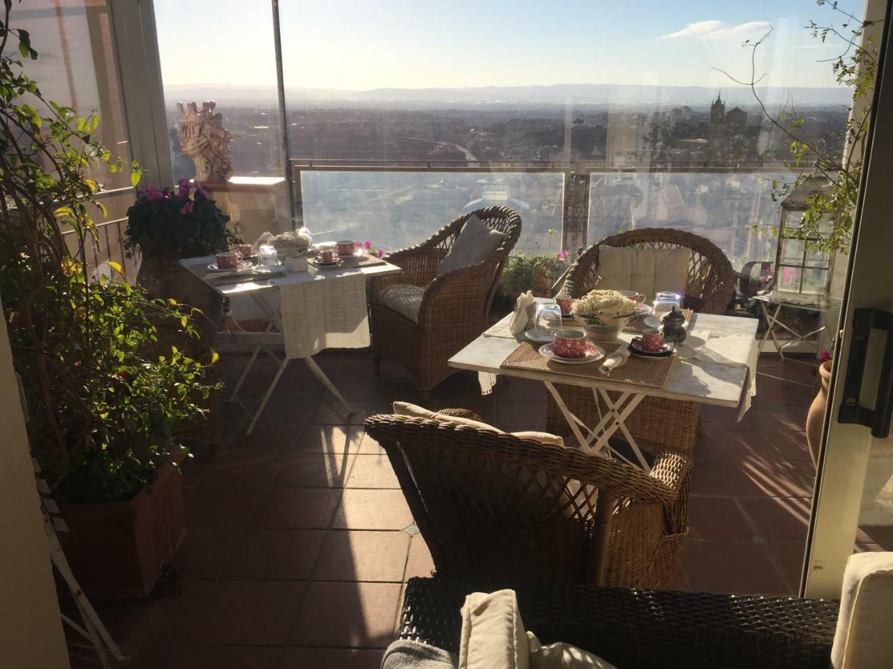 Casa Tipica Siciliana Patronale Home Bedandbreakfast Tremetrisoprailcielo Camere Con Vista, Colazione Interna In Terrazzo Panoramico 卡尔塔吉罗 外观 照片