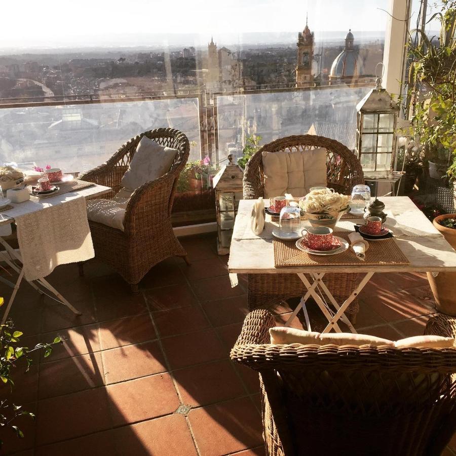 Casa Tipica Siciliana Patronale Home Bedandbreakfast Tremetrisoprailcielo Camere Con Vista, Colazione Interna In Terrazzo Panoramico 卡尔塔吉罗 外观 照片
